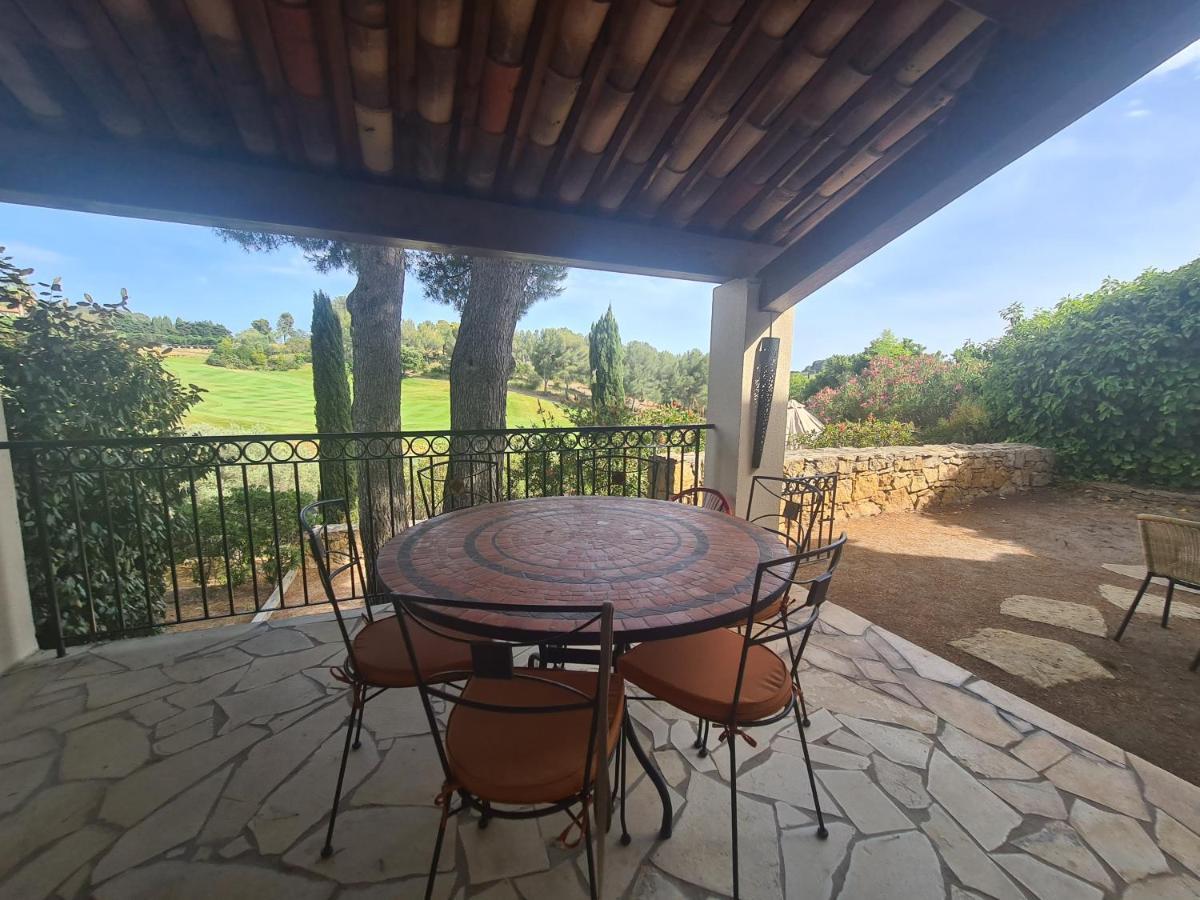 Superbe Villa-Domaine Avec Golf Piscine Et Tennis Сен Сир сюр Мер Екстериор снимка