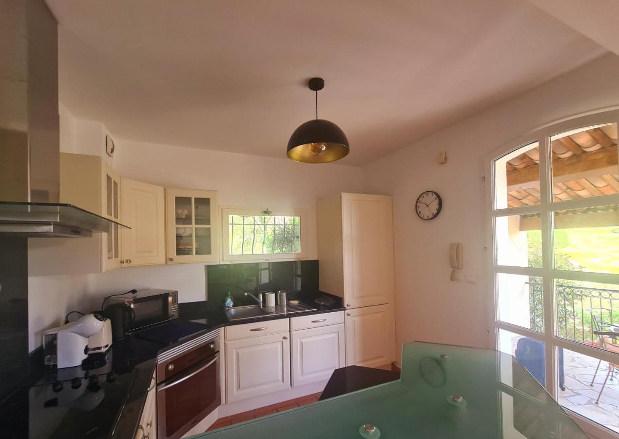 Superbe Villa-Domaine Avec Golf Piscine Et Tennis Сен Сир сюр Мер Екстериор снимка