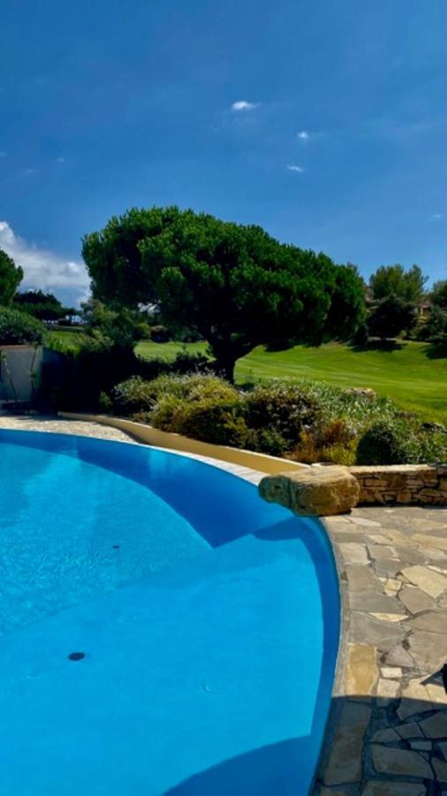 Superbe Villa-Domaine Avec Golf Piscine Et Tennis Сен Сир сюр Мер Екстериор снимка