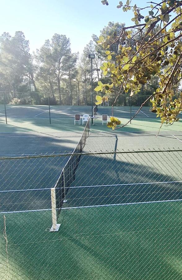 Superbe Villa-Domaine Avec Golf Piscine Et Tennis Сен Сир сюр Мер Екстериор снимка